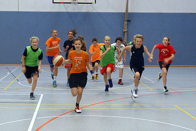 „BasketballCamp“ für Kinder aus dem Wohnpark und Bensberg vom 13. bis 16. Oktober