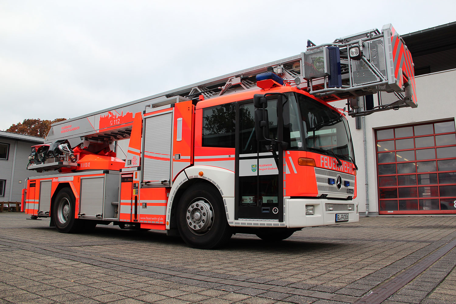 Feuerwehr Bergisch Gladbach beschafft gebrauchte Drehleiter