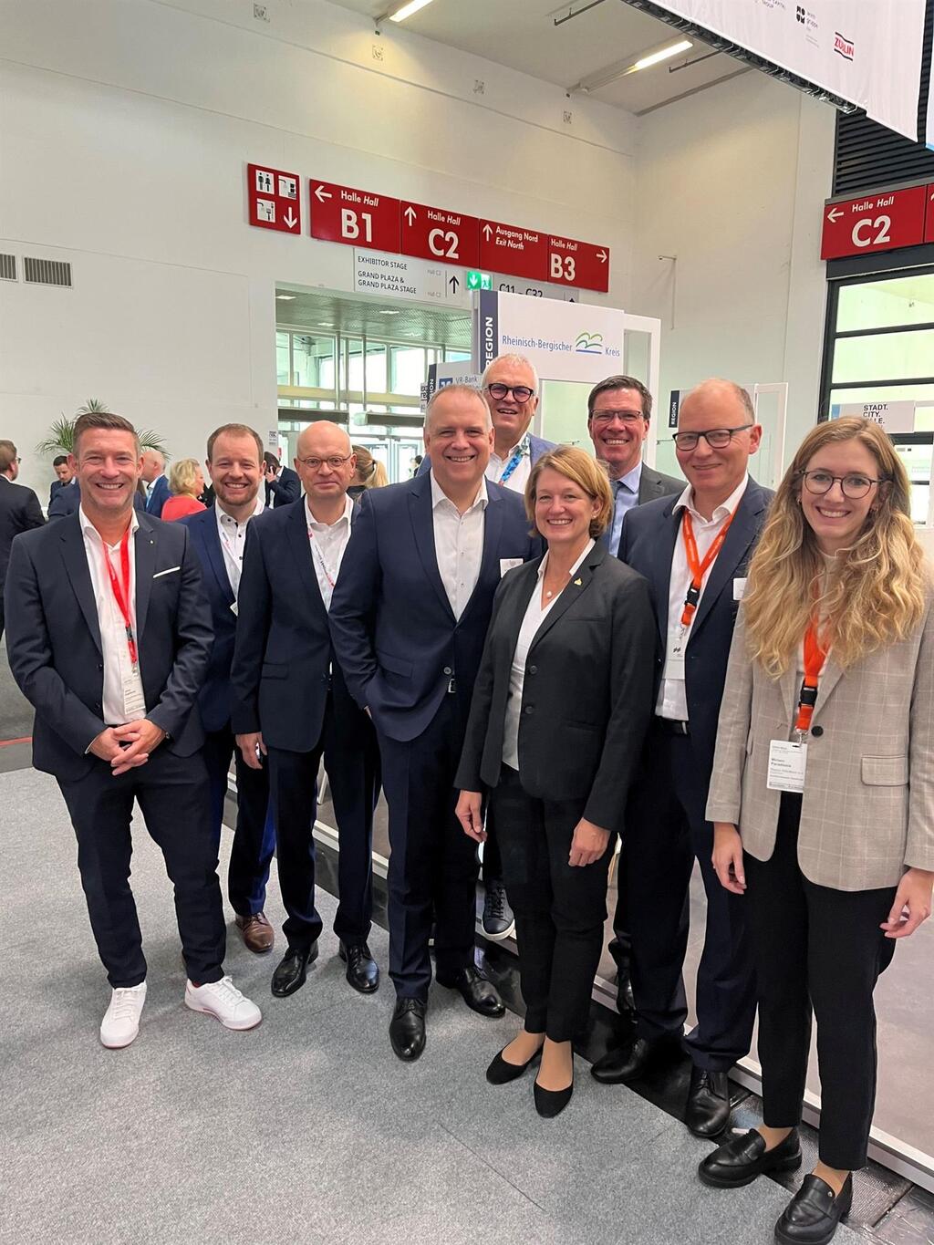 rbw-foto-gruppe-expo-real-2024_klein(1)